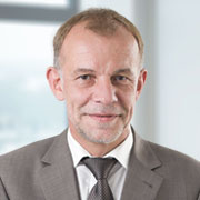 Dr. Matthias Menger